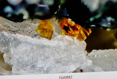 gele fluoriet